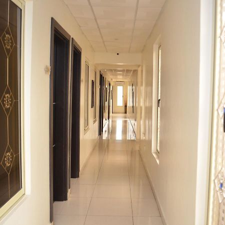 De Rigg Place - Alaka Estate, Surulere Lagos Bagian luar foto