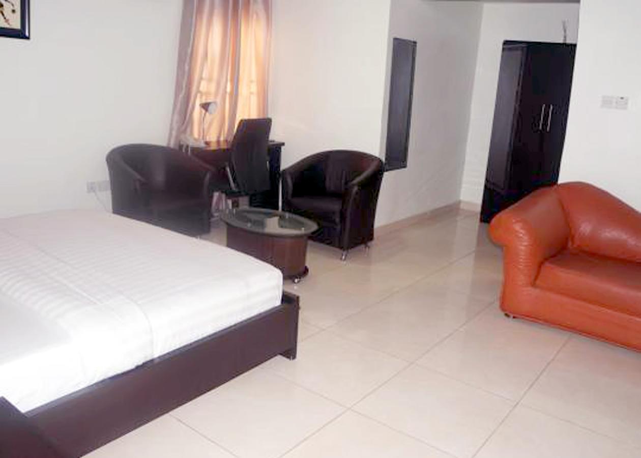 De Rigg Place - Alaka Estate, Surulere Lagos Bagian luar foto