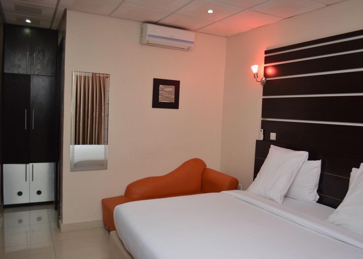 De Rigg Place - Alaka Estate, Surulere Lagos Bagian luar foto