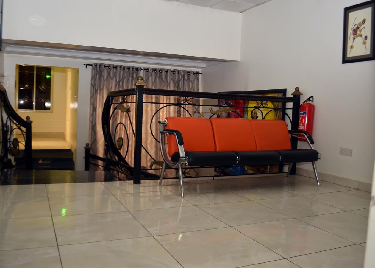 De Rigg Place - Alaka Estate, Surulere Lagos Bagian luar foto