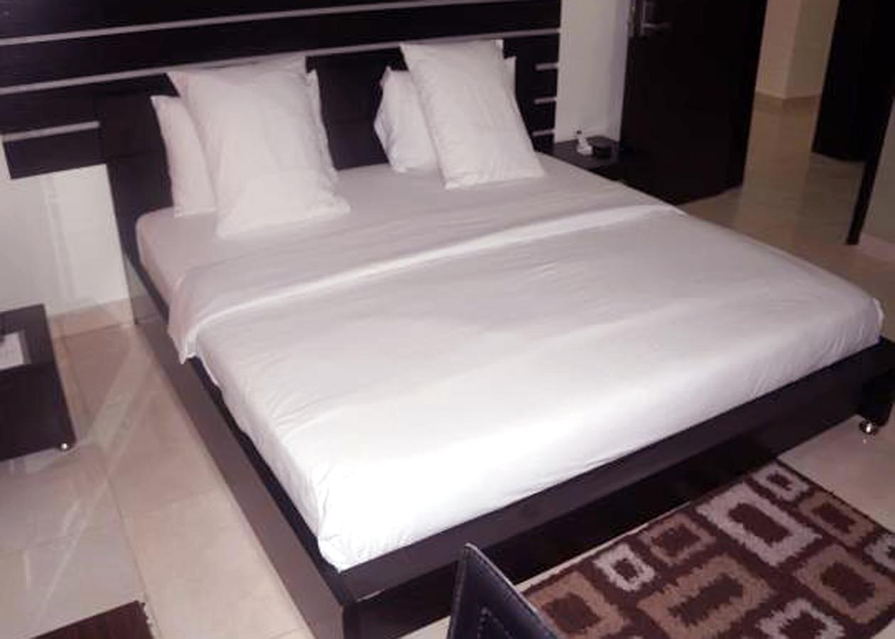 De Rigg Place - Alaka Estate, Surulere Lagos Bagian luar foto